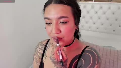 lottie_fox online show from January 14, 4:29 am