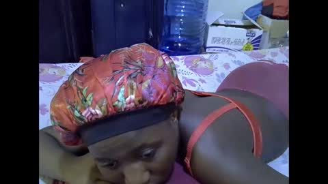 Snapshot of lotty_lavilla chatting on November 25, 6:13 am lotty_lavilla online show from November 25, 6:13 am