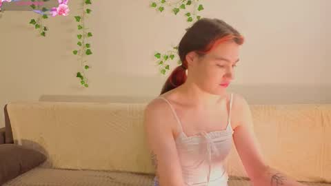 Riley online show from September 28, 6:13 pm