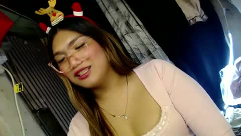 Snapshot of louheart chatting on December 26, 9:04 pm Sweet online show from December 26, 9:04 pm