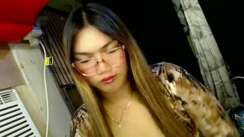 Snapshot of louheart chatting on January 2, 2:13 pm Sweet online show from January 2, 2:13 pm