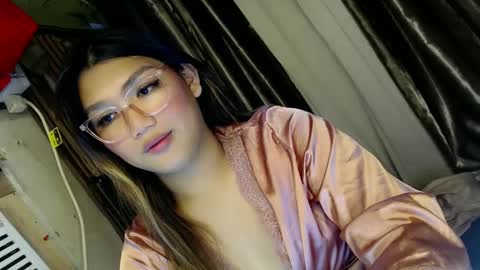 Snapshot of louheart chatting on February 24, 6:26 pm Sweet online show from February 24, 6:26 pm