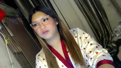 Snapshot of louheart chatting on March 11, 8:53 pm Sweet online show from March 11, 8:53 pm