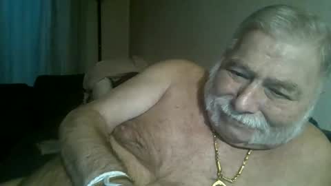 louis_chokdee online show from September 11, 6:19 pm