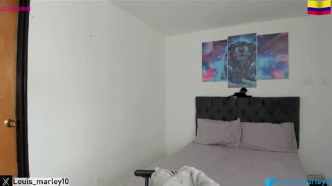 louis_marley_ online show from January 10, 8:15 pm