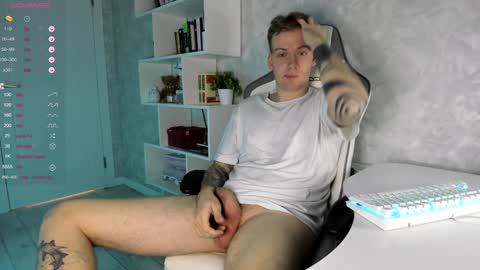 Snapshot of louisjafferson chatting on January 31, 6:36 pm Louis online show from January 31, 6:36 pm