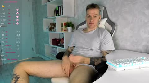 Snapshot of louisjafferson chatting on February 12, 5:26 pm Louis online show from February 12, 5:26 pm