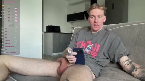 Snapshot of louisjafferson chatting on September 9, 11:10 am Louis online show from September 9, 11:10 am