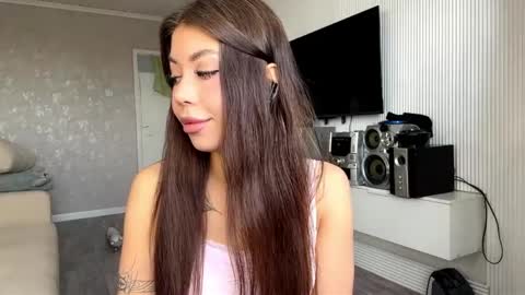 Flora online show from April 24, 7:33 am