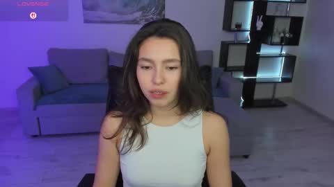 lounacutie online show from December 1, 5:56 am