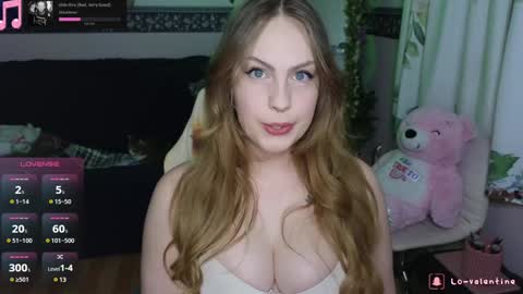 Snapshot of lovalentine chatting on December 17, 5:18 am Lo Valentine online show from December 17, 5:18 am