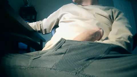 love69now online show from November 10, 5:01 pm