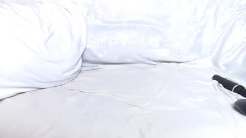 love bella  online show from January 20, 9:13 am