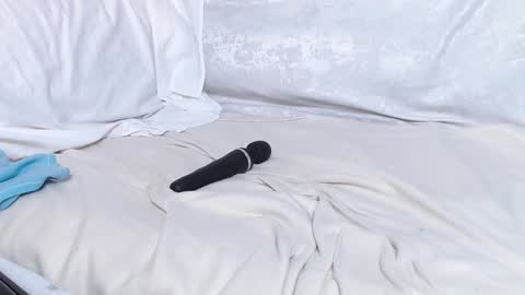 love bella  online show from January 20, 12:18 pm