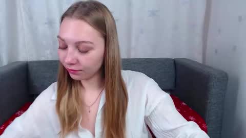 love bella  online show from December 2, 12:16 am