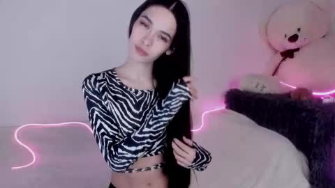 Snapshot of love_coin chatting on March 3, 12:26 am Love is name - I want to be your hobby General of hearts troops online show from March 3, 12:26 am