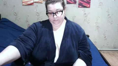 Snapshot of love_milanna chatting on February 12, 5:37 am Milana online show from February 12, 5:37 am