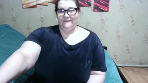 Snapshot of love_milanna chatting on March 3, 3:52 am Milana online show from March 3, 3:52 am
