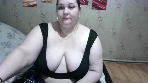 Snapshot of love_milanna chatting on November 13, 12:42 am Milana online show from November 13, 12:42 am