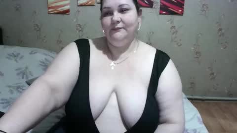 Snapshot of love_milanna chatting on February 21, 2:01 am Milana online show from February 21, 2:01 am