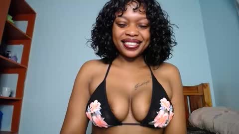 Niah online show from September 23, 1:19 am