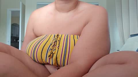 Snapshot of love_raquel_xo chatting on October 11, 7:01 pm Raquel Love online show from October 11, 7:01 pm