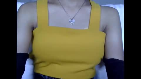 Snapshot of love_riva chatting on October 30, 10:27 am Riva online show from October 30, 10:27 am