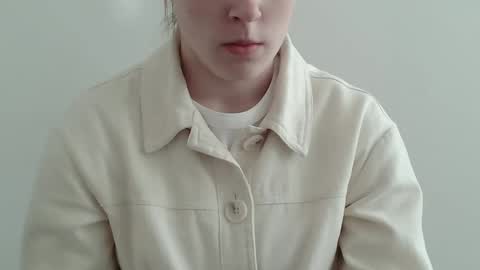 Snapshot of love_vivian chatting on November 18, 11:47 am Vivian online show from November 18, 11:47 am