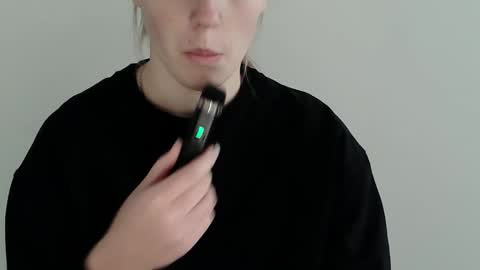 Snapshot of love_vivian chatting on November 20, 11:54 am Vivian online show from November 20, 11:54 am