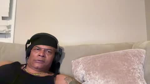 loved19 online show from April 11, 7:45 am