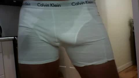 Snapshot of lovehairyone chatting on February 3, 8:13 pm lovehairyone online show from February 3, 8:13 pm