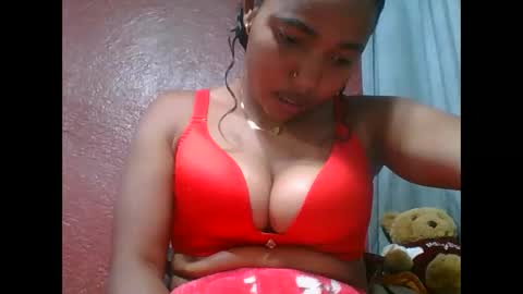 loveinlife750427 online show from October 15, 6:46 am