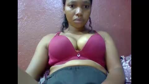 loveinlife750427 online show from February 22, 3:43 pm