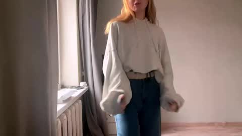 Ella online show from December 15, 6:17 am