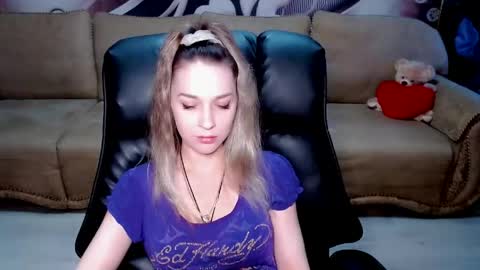 Snapshot of lovellymalina chatting on May 10, 2:11 pm private open online show from May 10, 2:11 pm