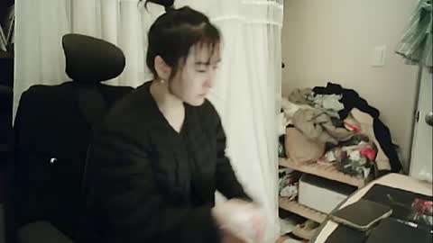 Snapshot of lovely_dana chatting on February 24, 4:36 pm DANA KIM online show from February 24, 4:36 pm