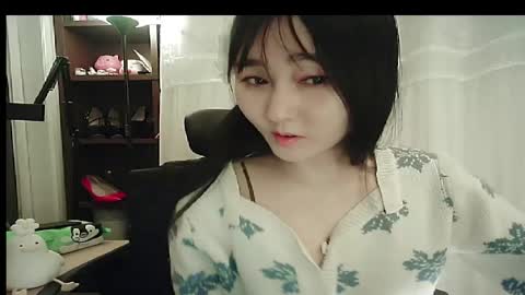 Snapshot of lovely_dana chatting on November 23, 12:49 pm DANA KIM online show from November 23, 12:49 pm