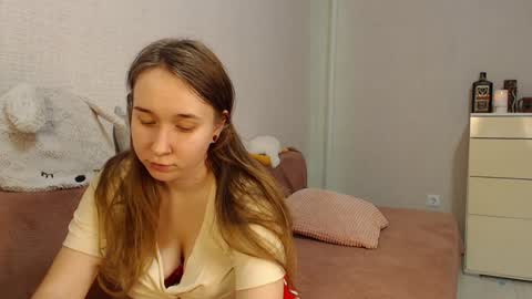 Snapshot of lovely_hayley chatting on December 25, 8:28 pm Lovely Hayley online show from December 25, 8:28 pm