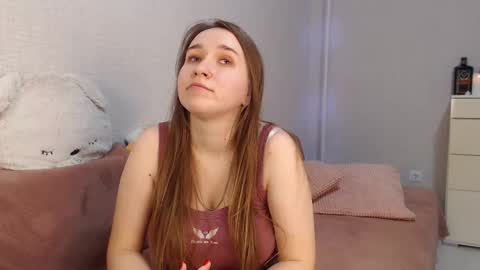 Snapshot of lovely_hayley chatting on February 15, 11:03 pm Lovely Hayley online show from February 15, 11:03 pm