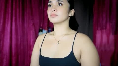 LOVE online show from April 15, 7:58 pm