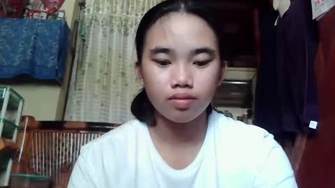 lovely_marie572336 online show from January 19, 5:44 am