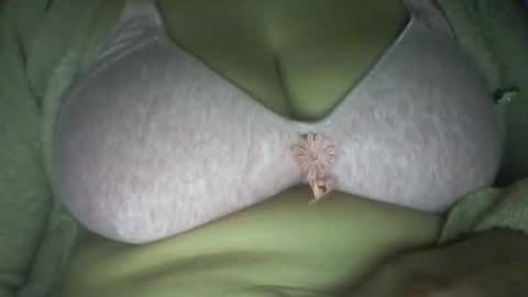 Snapshot of lovely_sweet_girl chatting on January 1, 12:11 am katrina follow me guys online show from January 1, 12:11 am