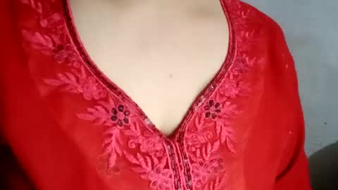 Snapshot of lovely_sweet_girl chatting on February 5, 2:29 am katrina follow me guys online show from February 5, 2:29 am