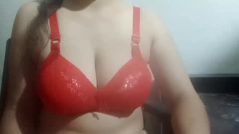 Snapshot of lovely_sweet_girl chatting on October 24, 7:10 pm katrina follow me guys online show from October 24, 7:10 pm