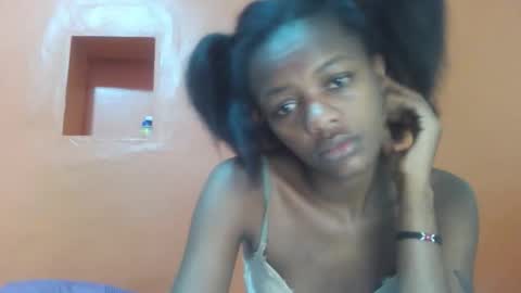 Lovely yvonne online show from October 23, 11:20 am