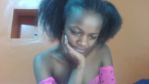 Lovely yvonne online show from October 30, 7:36 pm