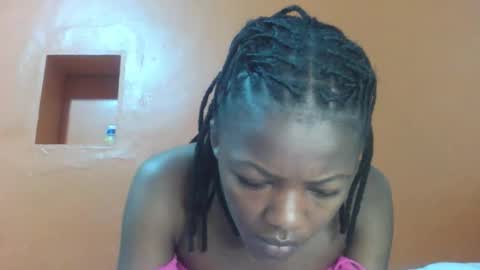 Lovely yvonne online show from November 11, 3:12 pm