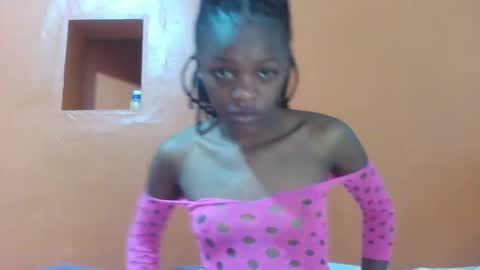 Lovely yvonne online show from November 19, 6:52 pm