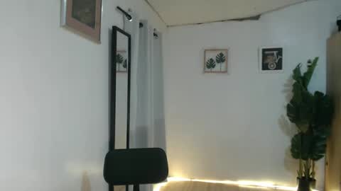 Snapshot of lovelyalice23 chatting on February 16, 2:21 pm alice online show from February 16, 2:21 pm