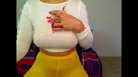 Snapshot of lovelyannasq chatting on November 4, 10:25 am LovelyAnnaSQ online show from November 4, 10:25 am